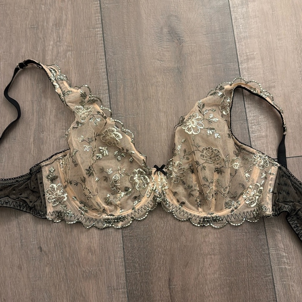 Victoria secret lingerie bra see through 36C